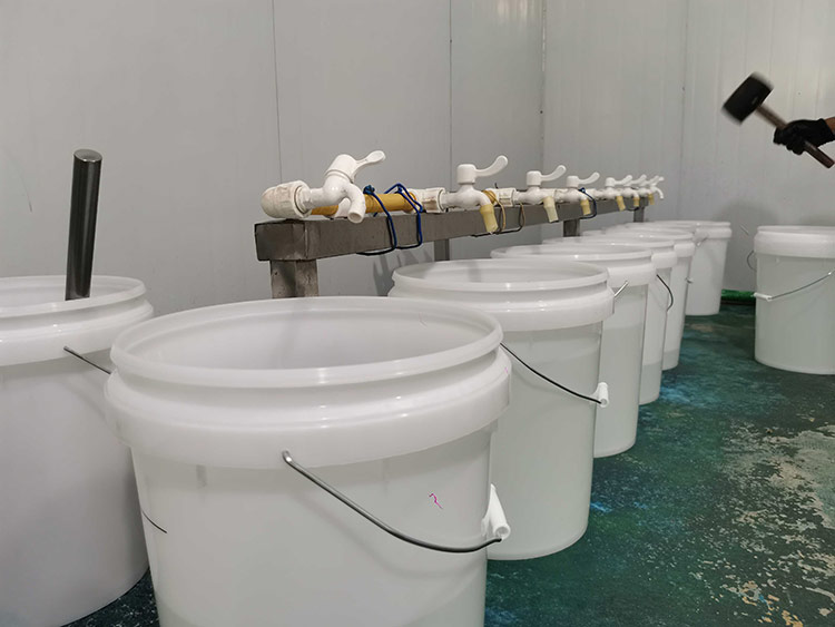 配（pèi）套完善的生產設備